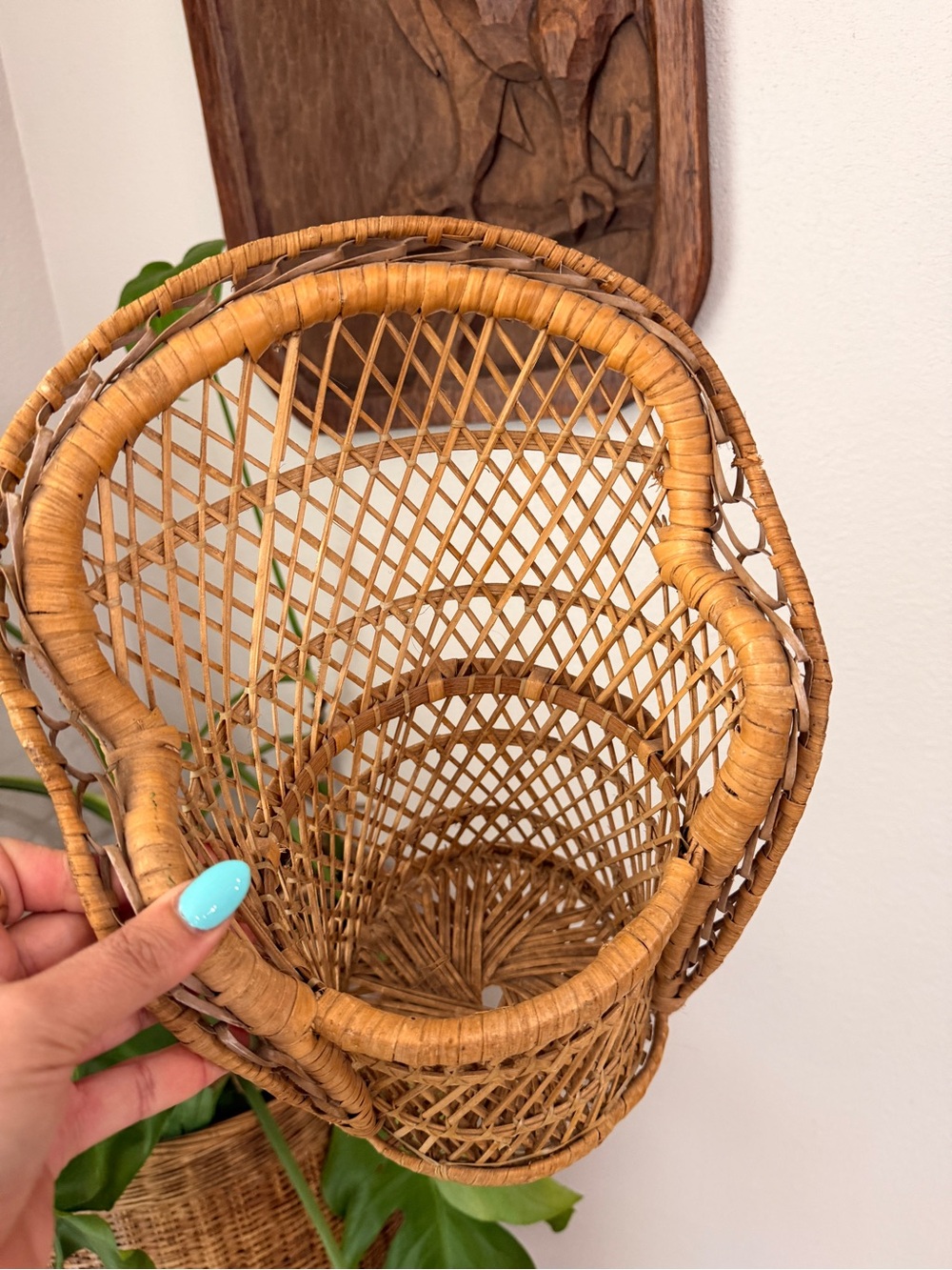 Vintage Wicker Rattan Wall Pocket Basket Boho Hanging Planter Organizer - Picture 4 of 7